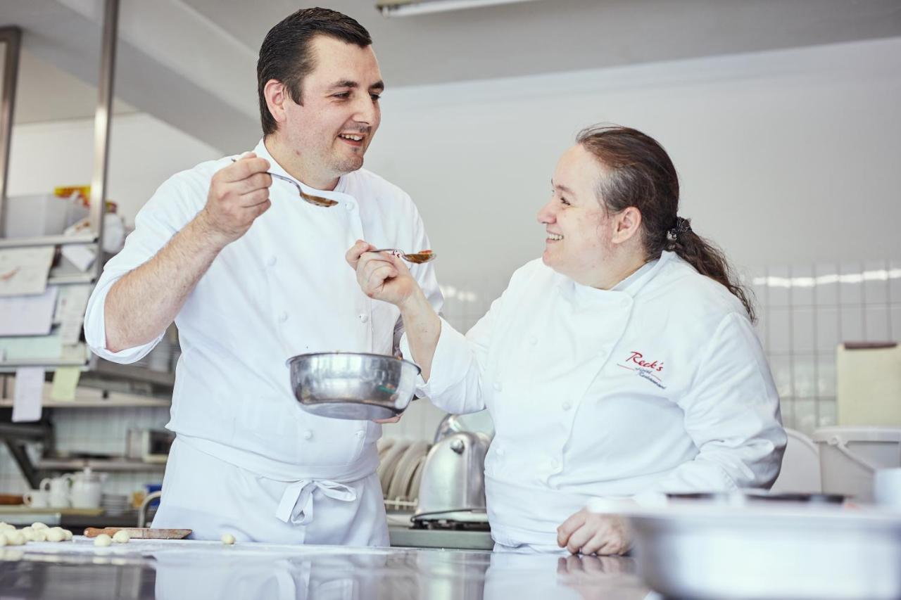 Reck'S Hotel-Restaurant Залем Екстериор снимка